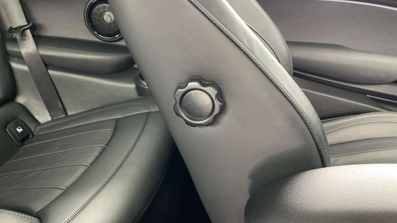 MINI Hatchback 135kW Cooper S Level 3 33kWh 3dr Auto Electric Hatchback